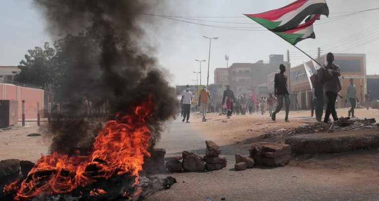 Νότιο Σουδάν: περισσότεροι από 60 νεκροί από επιθέσεις ενόπλων