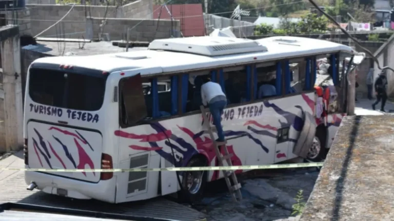 Ισπανία: Λεωφορείο έπεσε σε ποτάμι στην Ποντεβέδρα της Γαλικίας – Δύο νεκροί και τρεις αγνοούμενοι