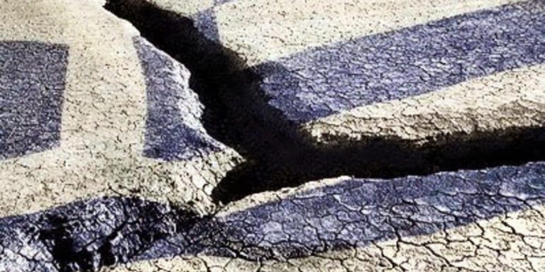 ΚΩΝΣΤΑΝΤΙΝΟΣ : ΜΙΑ ΦΟΡΑ ΞΕΠΟΥΛΗΜΕΝΟΣ ΠΑΝΤΑ ΞΕΠΟΥΛΗΜΕΝΟΣ