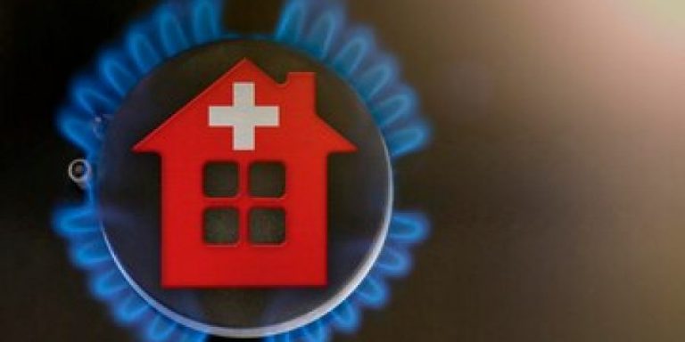 Μέτρα – σοκ στην Ελβετία για την ενεργειακή κρίση: Απαγορεύονται ηλεκτρικά αυτοκίνητα, κλείνουν καταστήματα και… κατεβαίνουν διακόπτες