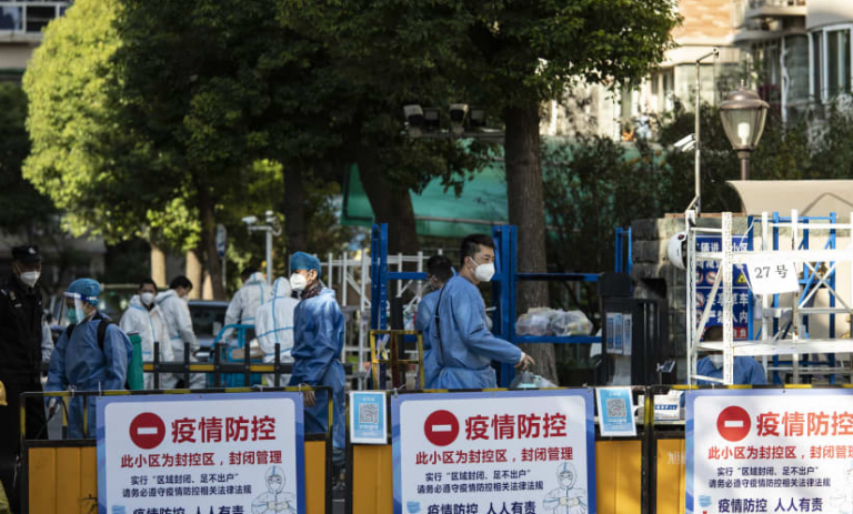 Προειδοποίηση υγειονομικών στη Σαγκάη για «τραγική μάχη» με τον COVID