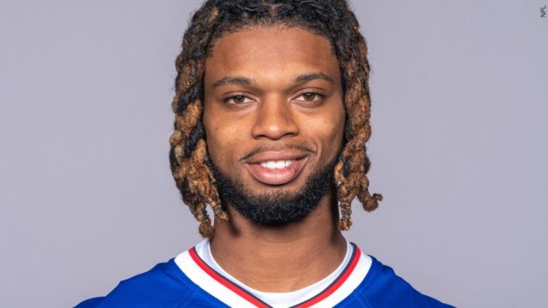 Συγκλονισμένοι οι οπαδοί των Buffalo Bills από VIDEO που εμφανίζει τον 24χρονο Damar Hamlin να προσπαθεί να περπατήσει!