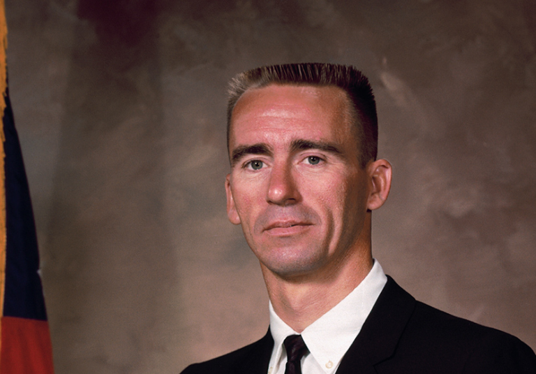 Γουόλτερ Κάνινγκχαμ: Πέθανε ο τελευταίος εν ζωή αστροναύτης του Apollo 7