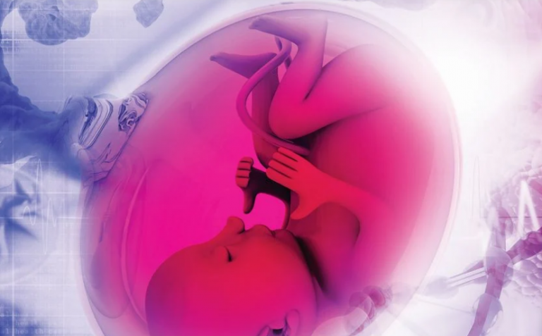 Νέα βρετανική μελέτη: Ο κορωνοϊός δύναται να προκαλέσει εγκεφαλική αιμορραγία στα έμβρυα!