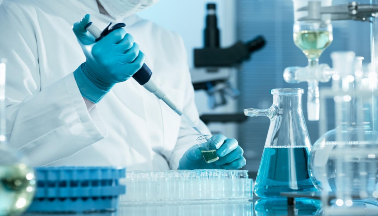 Θα ανοίξει νέο βιολογικό εργαστήριο στο Λβιβ στην Ουκρανία επίσημα γι έρευνες DNA