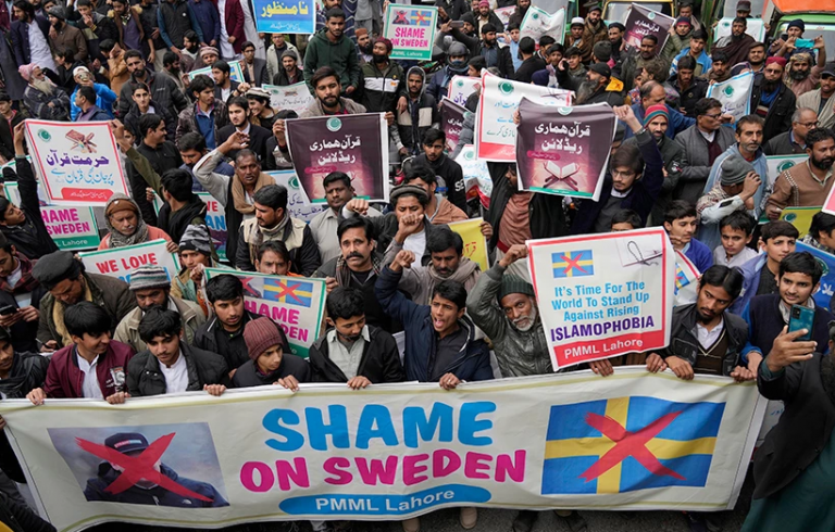 Διεθνή εκστρατεία κατά της μετανάστευσης ξεκινά η Σουηδία