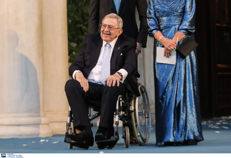 Πέθανε ο τέως βασιλιάς Κωνσταντίνος