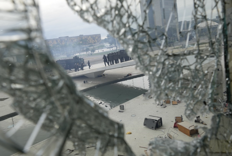 Απέτυχαν οι πραξικοπηματίες στην Βραζίλια