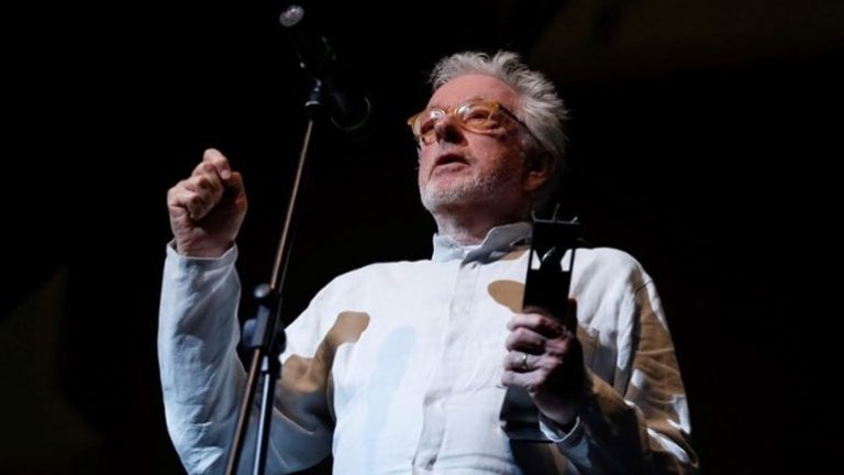 Πέθανε ο σκηνοθέτης της ταινίας «Δρόμοι της Φωτιάς», Χιου Χάντσον