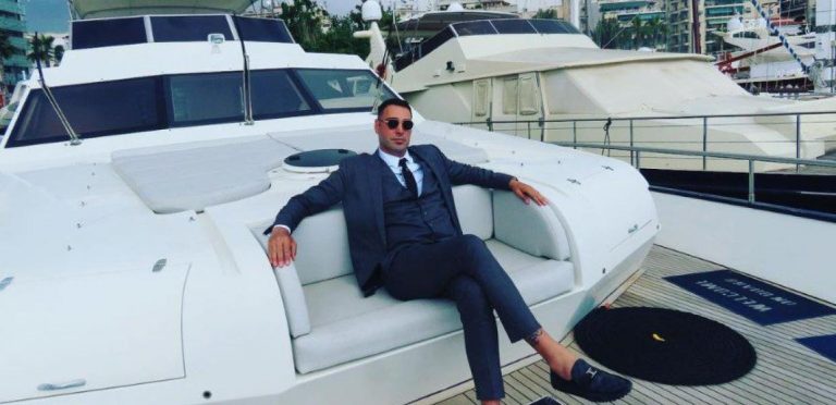 Σκοτεινές διαδρομές: Η κυβέρνηση και ο Τούρκος που τον έκαναν «Έλληνα» τιμής ένεκεν O A.Γεωργιάδης είχε γράψει συστατική επιστολή για τον Τούρκο από τα Κατεχόμενα που έγινε «Έλληνας»