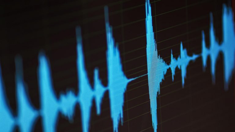 Οι ΑΠΟΚΟΣΜΕΣ «βοές» και «λάμψεις» του σεισμού 7,8 ρίχτερ – Άλλο ένα απίστευτο ΒΙΝΤΕΟ