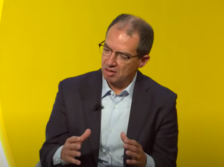 «ΥΠΕΡΒΟΜΒΑ» από τον CEO της Moderna: Ήξερε πως θα έρθει πανδημία, ΠΡΙΝ την πανδημία!!! Από πού;;;;