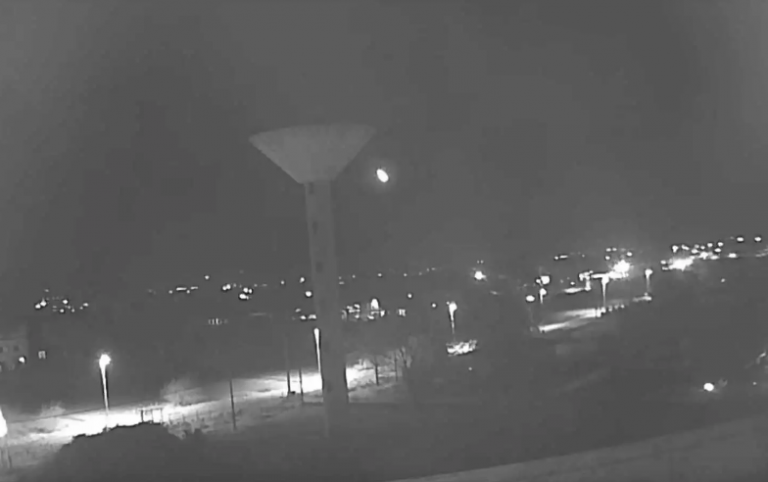 Ιταλία: Μετεωρίτης μισού κιλού έπεσε σε μπαλκόνι το βράδυ του Αγίου Βαλεντίνου