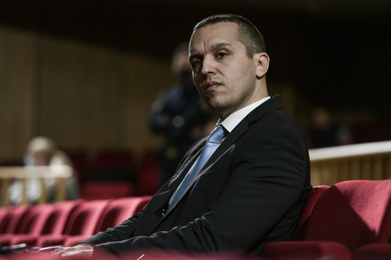 Κασιδιάρης: «Αν είχα χιούμορ θα δήλωνα ότι στηρίζω ΝΔ»