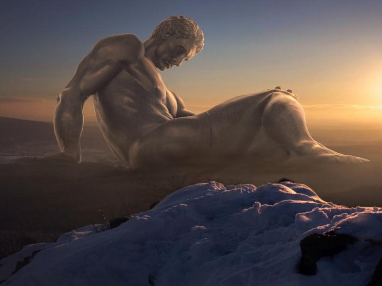 Στοχος η Ελλαδα … ο μεγαλος Γιγαντας που θελουν να εξαφανισουν !