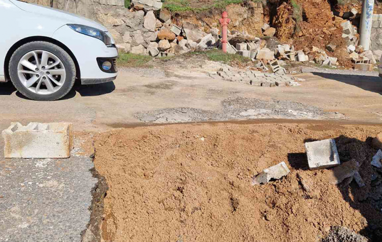 Σεισμός στην Τουρκία: Η ελληνική αποστολή εντόπισε επιφανειακή διάρρηξη του ρήγματος