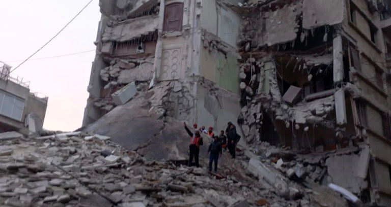 Σεισμός στην Τουρκία: Μετατοπίστηκε κατά τρία μέτρα η αραβική τεκτονική πλάκα και η Τουρκία μετακινήθηκε… νοτιοδυτικά