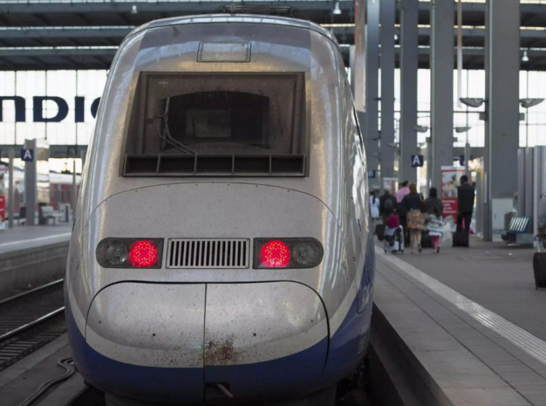 Γαλλία: Συνελήφθη άνδρας που απείλησε να ανατινάξει τρένο υψηλής ταχύτητας