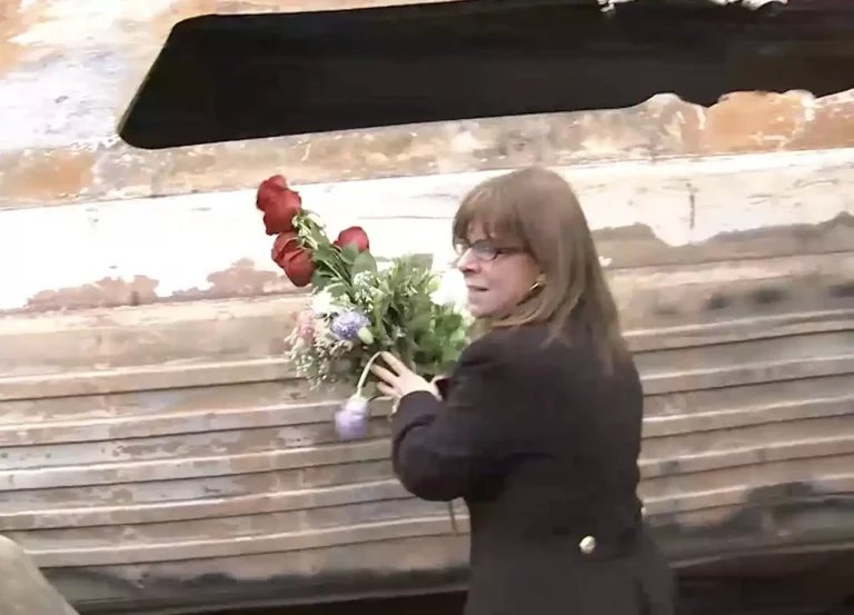 Απίστευτη καταγγελία δεκαοκτάχρονου παιδιού για την Σακελλαροπούλου: «Μόλις με ρώτησε αν είμαι καλά το έκλεισε» Καταγγέλλει κρατική αδιαφορία – Δεν ήξερε πως να γυρίσει πίσω στην Κρήτη