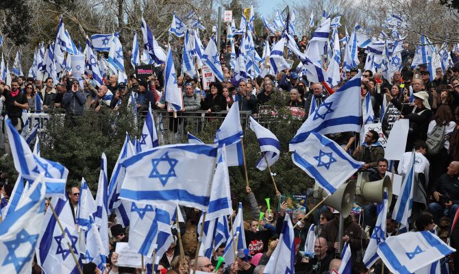 Ισραήλ: συνεχίζουν οι διαμαρτυρίες για την αλλαγή του δικαστικού συστήματος