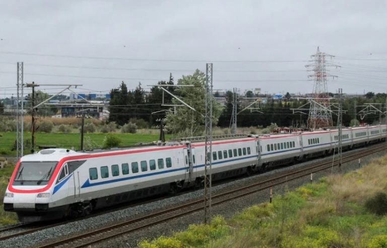 Θρίλερ με 2 τρένα στην ίδια γραμμή – Ο υπεύθυνος τηλεδιοίκησης ούρλιαζε στον ασύρματο