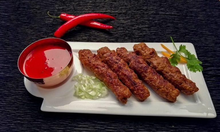 Κρούσματα σαλμονέλας στην Ευρώπη: Συναγερμός για μολυσμένα κεμπάπ