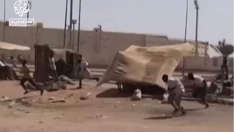 Σουδάν: Κλιμακώνεται η βία – Μαρτυρίες για εγκλωβισμένους αμάχους