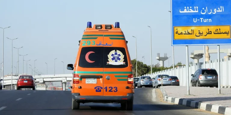 Αίγυπτος: Έξι νεκροί από ανατροπή λεωφορείου στην Γκίζα