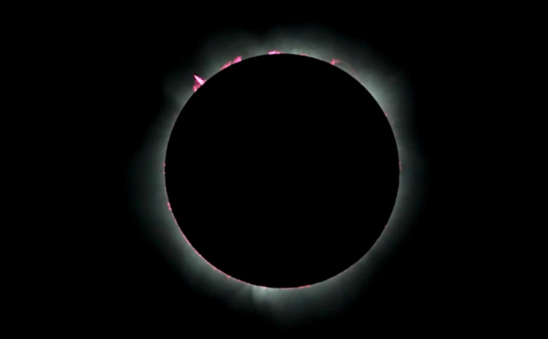 Έκλειψη ηλίου: Η στιγμή που ο ουρανός σκοτείνιασε στην Αυστραλία