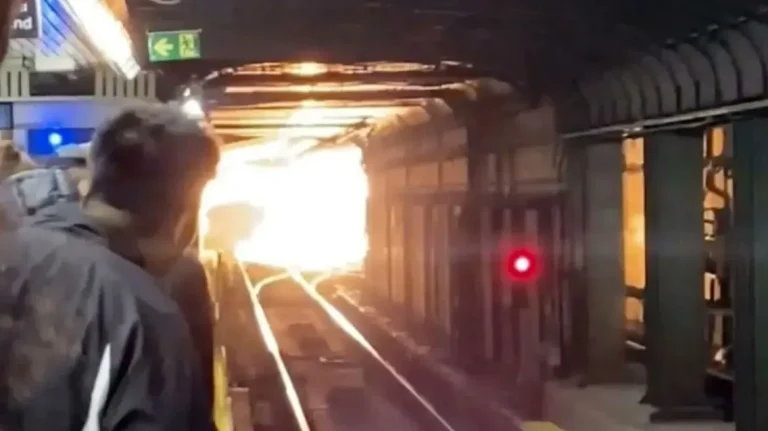 Καναδάς: Τρομακτικό βίντεο από φωτιά που ξέσπασε σε σήραγγα του Μετρό στο Τορόντο
