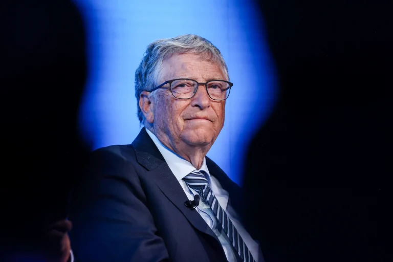 Γκέιτς: «Τρελές μπούρδες» οι παρεμβάσεις του Μασκ στην πολιτική άλλων κρατών