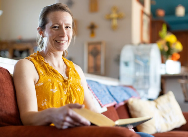 ΗΠΑ: Η Πολιτεία του Όρεγκον αρνήθηκε να εγκρίνει αίτημα για υιοθεσία σε μητέρα λόγω των χριστιανικών της πεποιθήσεων