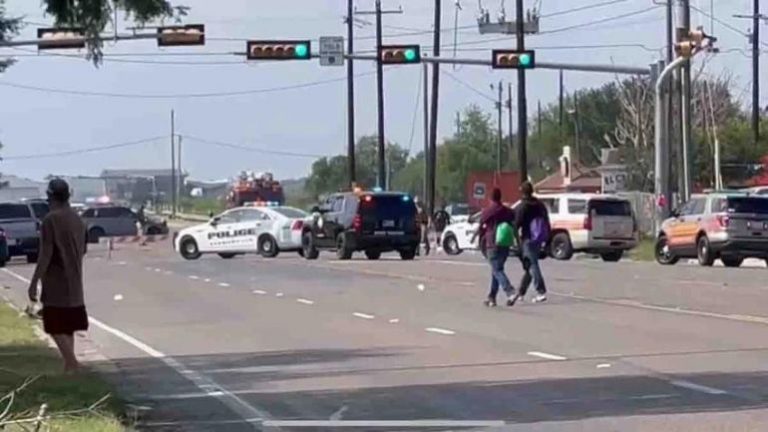 Mακελειό στο Τέξας: Επτά νεκροί όταν αυτοκίνητο έπεσε πάνω σε πεζούς