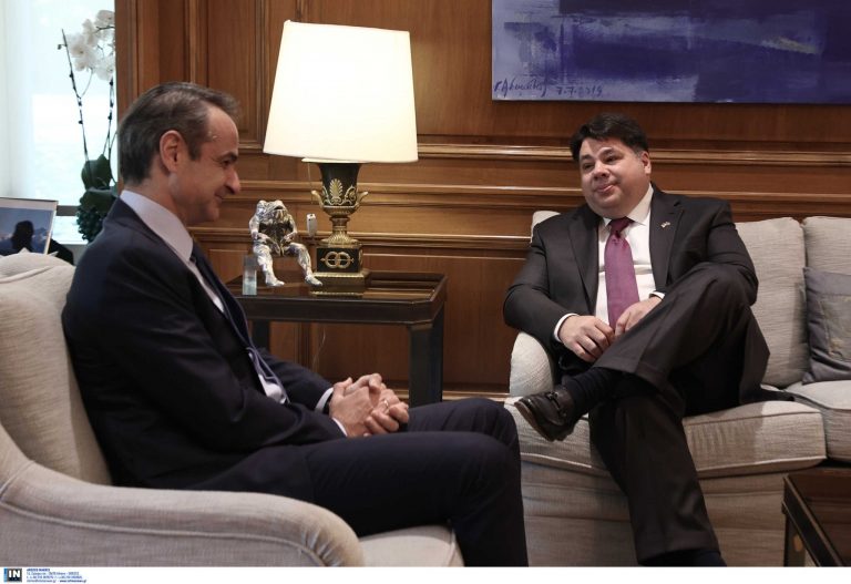 Μόνο ο θεός των Ελλήνων πλέον μπορεί να ανατρέψει τα σχέδια τους.