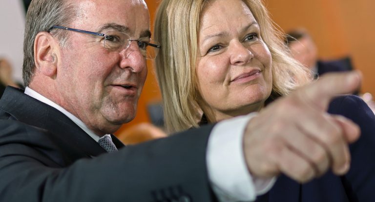 “Bund ID”: Καταργούνται όλα τα χειρόγραφα και ανοίγει ο δρόμος για το «ψηφιακό χάραγμα»