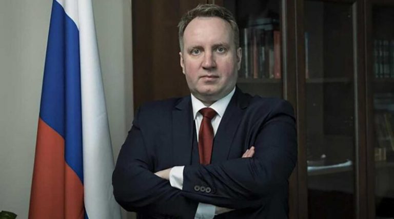 ΞΑΦΝΙΚΑ ΝΕΚΡΟΣ ΣΤΟ ΑΕΡΟΠΛΑΝΟ ο Ρώσος υφυπουργός Επιστήμης και Τριτοβάθμιας Εκπαίδευσης Pyotr Kucherenko, πέθανε κάτω από μυστηριώδεις συνθήκες