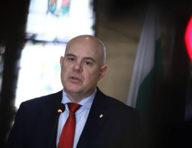 Βομβιστική επίθεση στη Βουλγαρία: Παρά τρίχα γλίτωσε ο γενικός εισαγγελέας