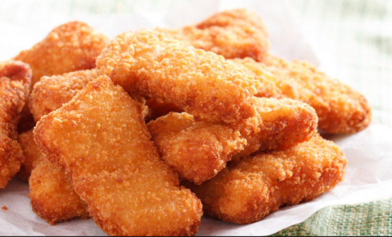 Αλυσίδες γρήγορου φαγητού με βάση το κοτόπουλο, περιέχουν έως και στο 40% των προϊόντων τους: φύκια, βοδινό κρέας, σόγια, βρώμη ακόμη και ξύλο…