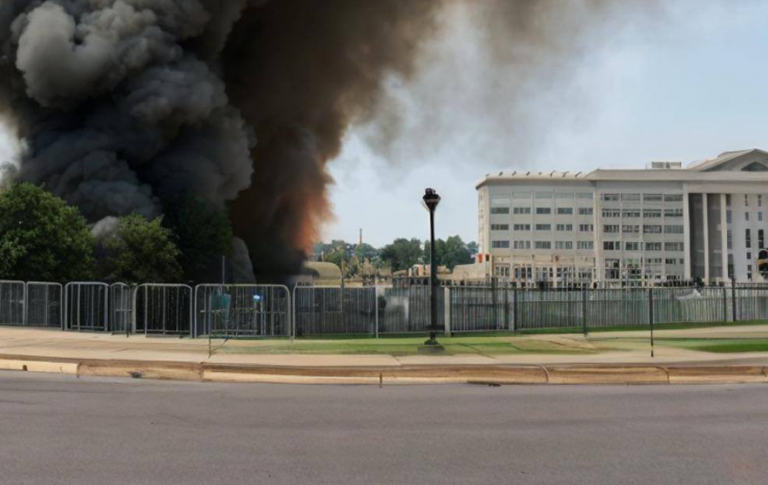 Μια ψεύτικη εικόνα Τεχνητής Νοημοσύνης με ένα βομβαρδισμένο Πεντάγωνο “έριξε” τη Wall Street