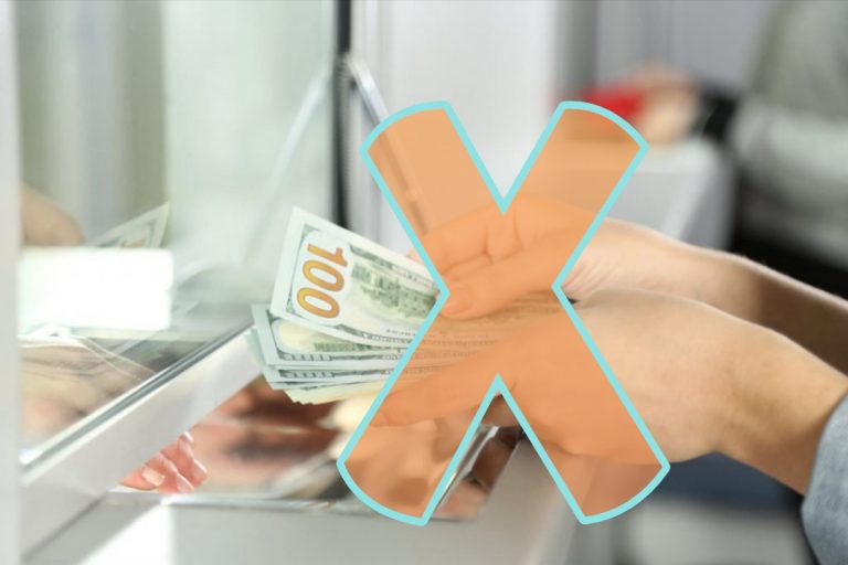 Ξεκίνησε η τραπεζική χούντα: Οι τράπεζες θα μπορούν να αρνηθούν την ανάληψη ρευστού στους πελάτες τους!