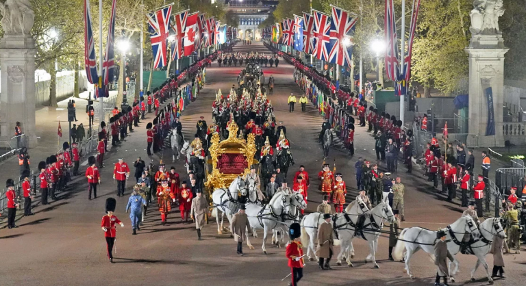 Βασιλιάς Κάρολος: Από «face control» θα περνούν όσοι βρίσκονται στο Λονδίνο για τη στέψη