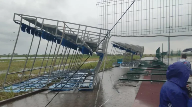 Ρωσία: Κατέρρευσε κερκίδα γηπέδου γεμάτη με παιδιά – Ένας νεκρός, 26 τραυματίες