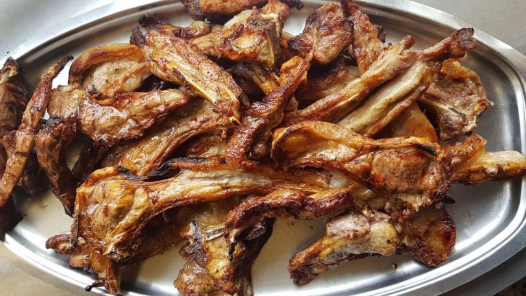 Για δες κατι πραγματα … οποιος μου πει πως μπορεις να το κανεις σε ενα κοπαδι αυτο τον κερναω τσιπουρο !!