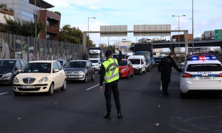 Πτώση άνδρα στο ποτάμι του Κηφισού: Ισχυρή κινητοποίηση των Αρχών – Κίνηση και στα δύο ρεύματα