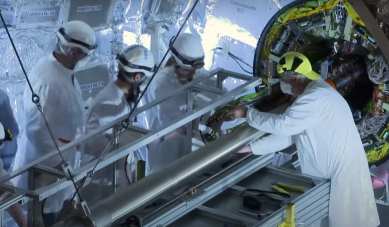 Ανακοίνωση CERN! Οι επιστήμονες μόλις ανακοίνωσαν ότι ο μεγάλος επιταχυντής αδρονίων βρήκε κάτι για πρώτη φορά.