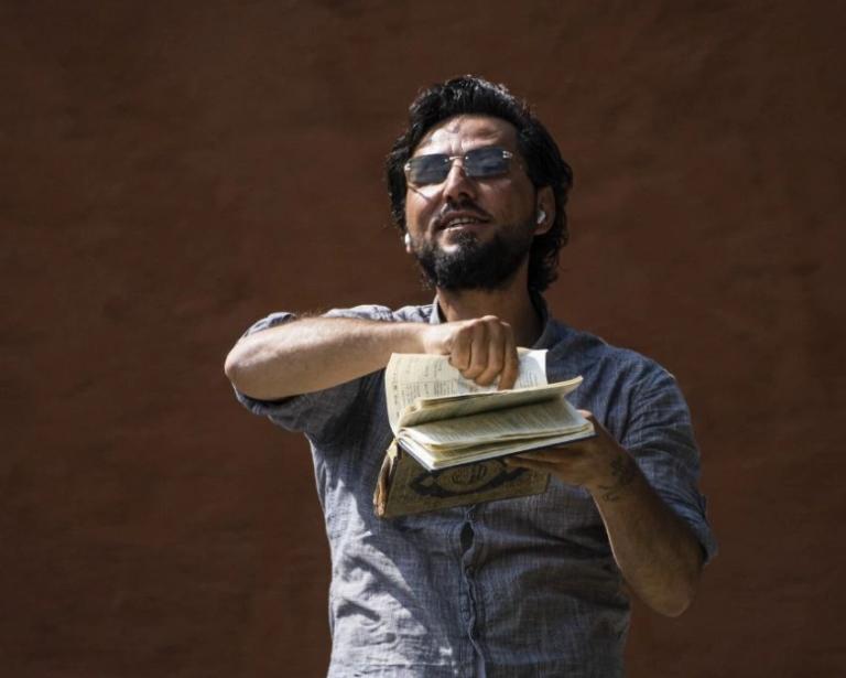 Σουηδία: Ο Ιρακινός που έκαψε σελίδες από το Κοράνι δηλώνει έτοιμος να το ξανακάνει