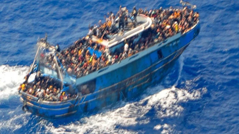 Ναυάγιο Πύλου: Εντοπίστηκε μία ακόμη σορός – Στους 81 οι νεκροί