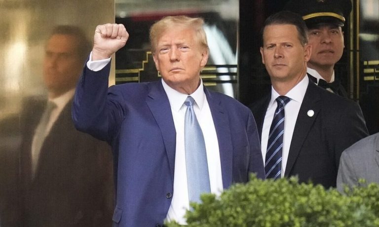 EKTAKTO – ΖΩΝΤΑΝΗ ΣΥΝΔΕΣΗ: ΧΑΜΟΣ ΣΤΙΣ ΗΠΑ! ΣΥΝΕΛΗΦΘΗ Ο ΠΡΩΗΝ ΠΡΟΕΔΡΟΣ ΤΩΝ ΗΠΑ ΝΤΟΝΑΛΝΤ ΤΡΑΜΠ