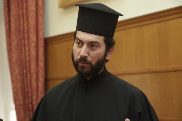 Κιβωτός του Κόσμου: Νεκρός βασικός μάρτυρας υπεράσπισης του πατέρα Αντωνίου