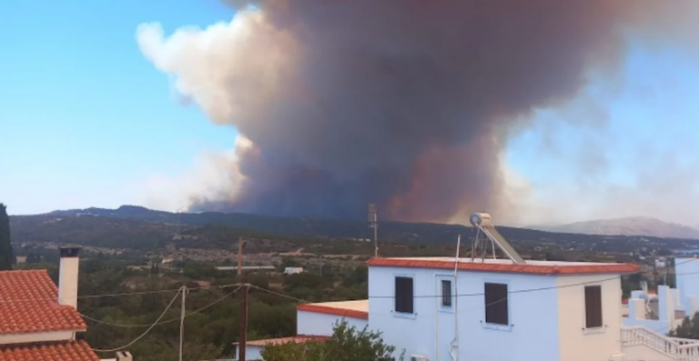 Φωτιά στη Ρόδο: Νέο μήνυμα 112 για εκκένωση των οικισμών Ασκληπιείο και Κιοττάρι